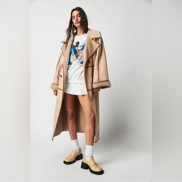 MAREI 1998
Sweet Pea Sand Reversible Bonded Faux Suede & Faux Fur Coat - Picture 3 of 16